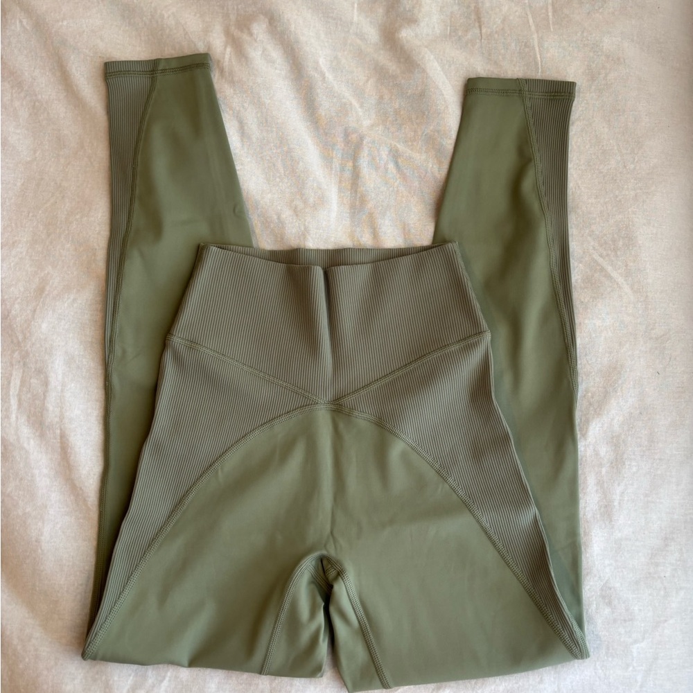 Offline by Aerie NEW - Picture 5 of 6